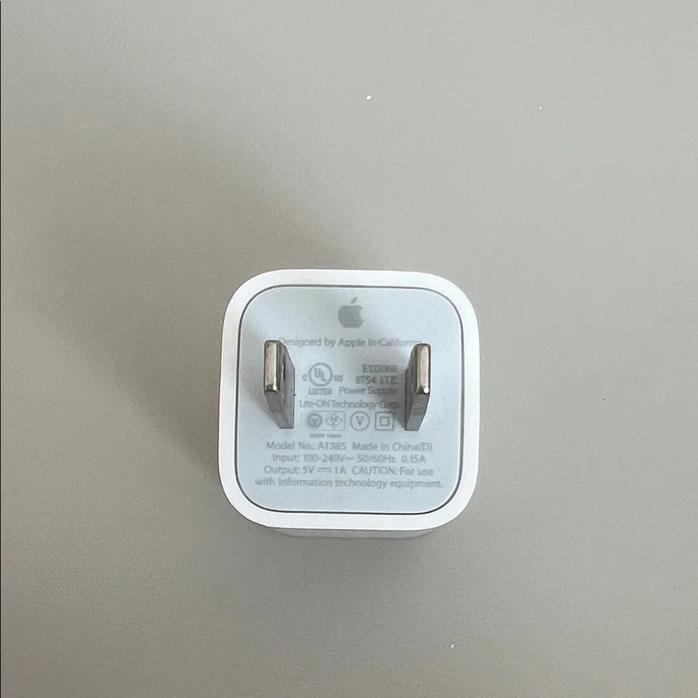 Apple Power Adapter USB (iPhone & iPad)